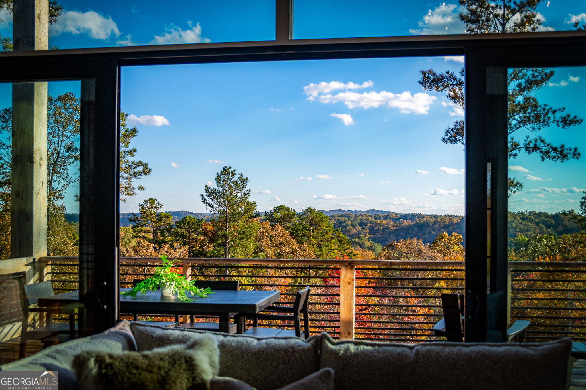 Ellijay, Georgia, 30540, United States, 4 Bedrooms Bedrooms, ,3 BathroomsBathrooms,Residential,Active,1986866