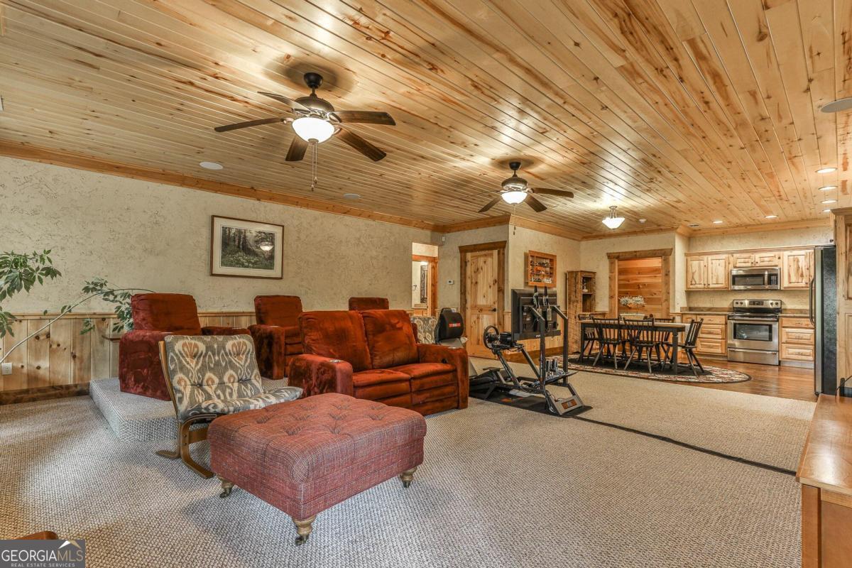 Talking Rock, Georgia, 30175, United States, 5 Bedrooms Bedrooms, ,5 BathroomsBathrooms,Residential,Active,1914617