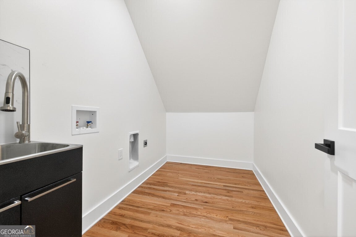 Norcross, Georgia, 30071, United States, 6 Bedrooms Bedrooms, ,5 BathroomsBathrooms,Residential,Active,2009837