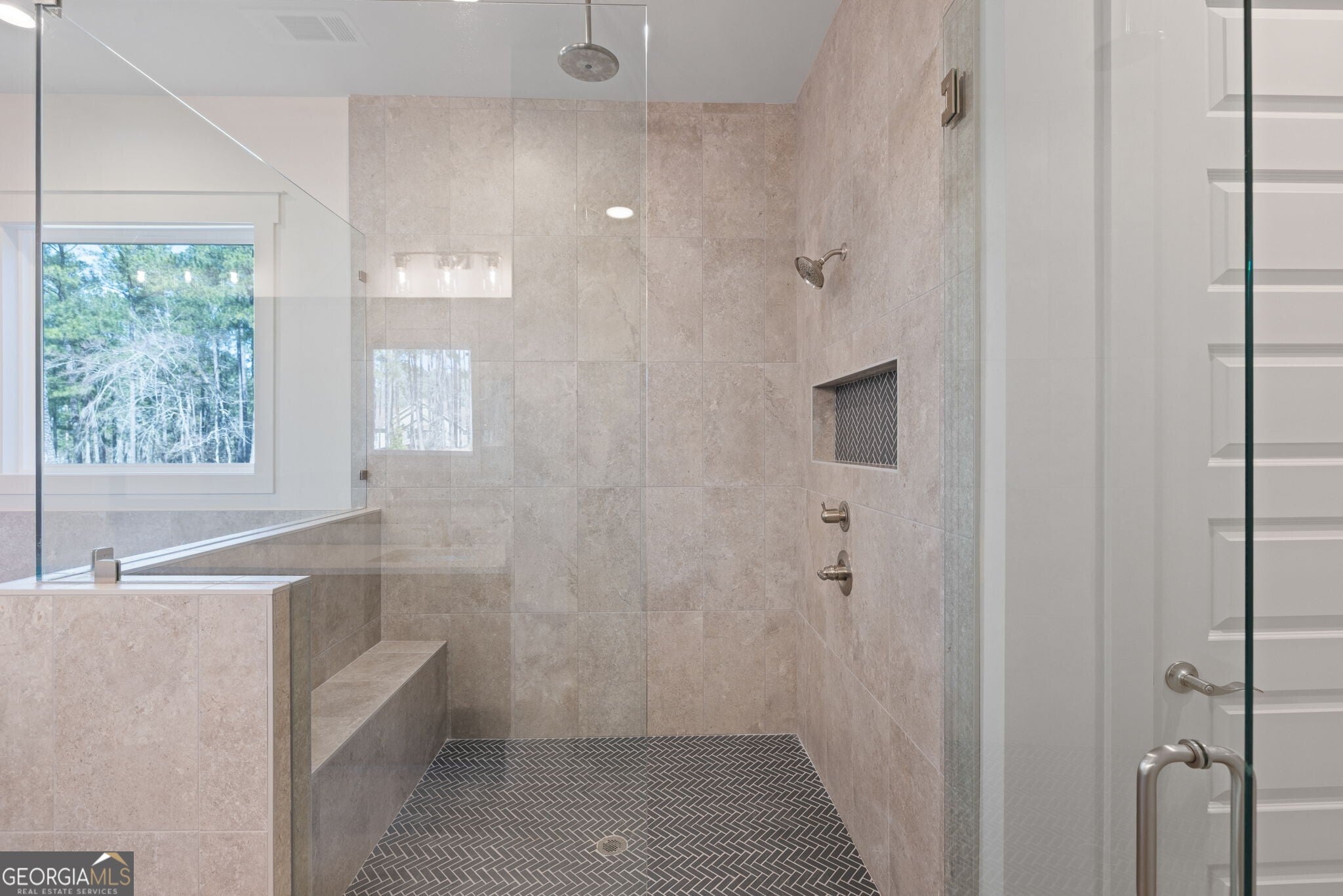 Cumming, Georgia, 30041, United States, 4 Bedrooms Bedrooms, ,5 BathroomsBathrooms,Residential,Active,1998596