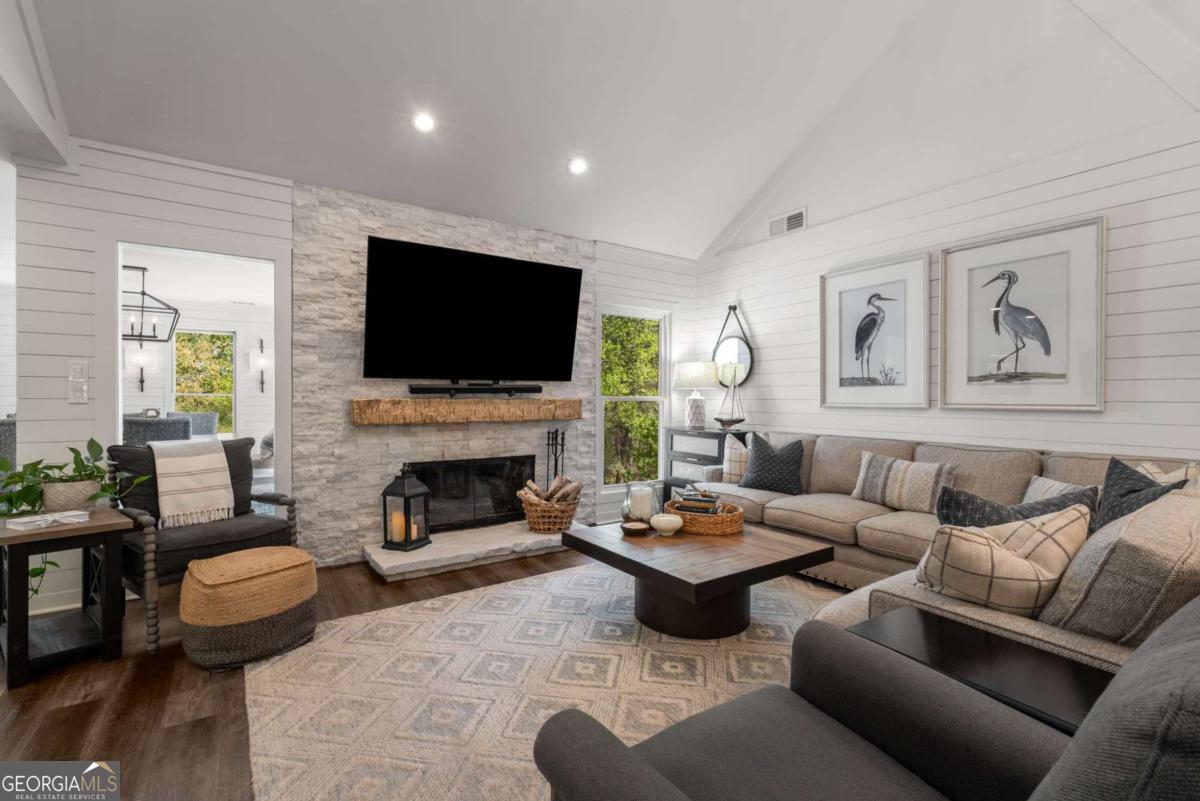 Buford, Georgia, 30518, United States, 5 Bedrooms Bedrooms, ,4 BathroomsBathrooms,Residential,Active,1764462