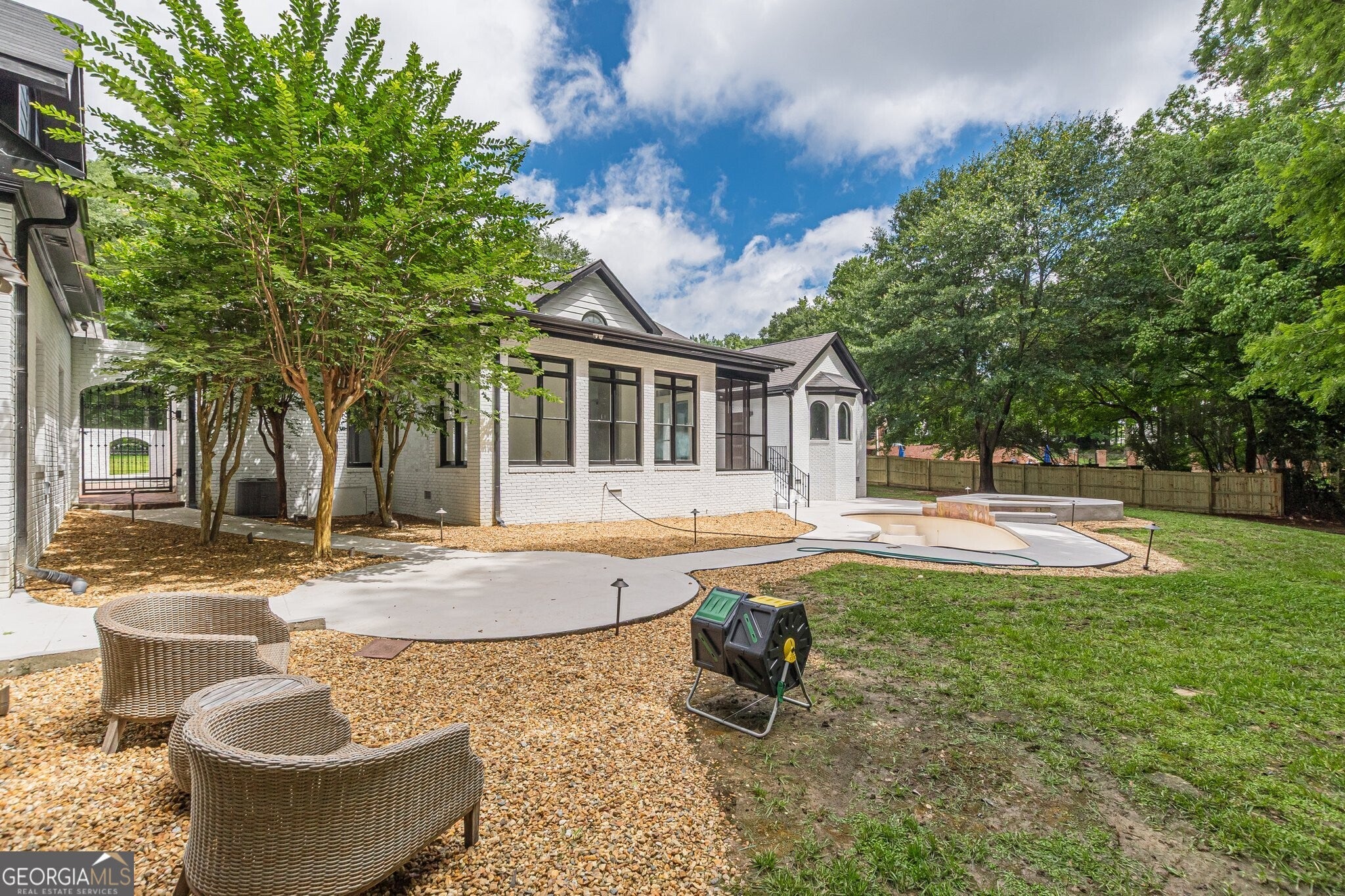 Douglasville, Georgia, 30134, United States, 3 Bedrooms Bedrooms, ,3 BathroomsBathrooms,Residential,Active,1997572