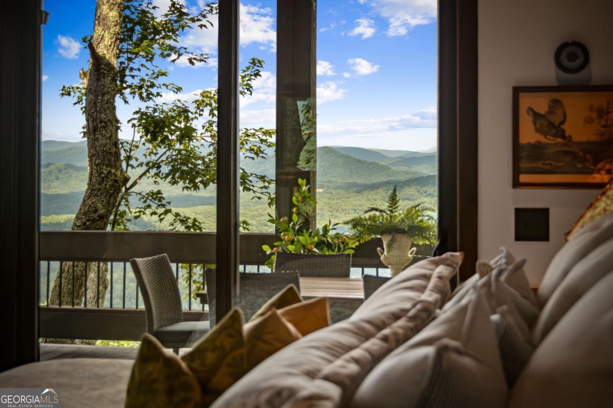 Blue Ridge, Georgia, 30513, United States, 4 Bedrooms Bedrooms, ,4 BathroomsBathrooms,Residential,Active,1905085