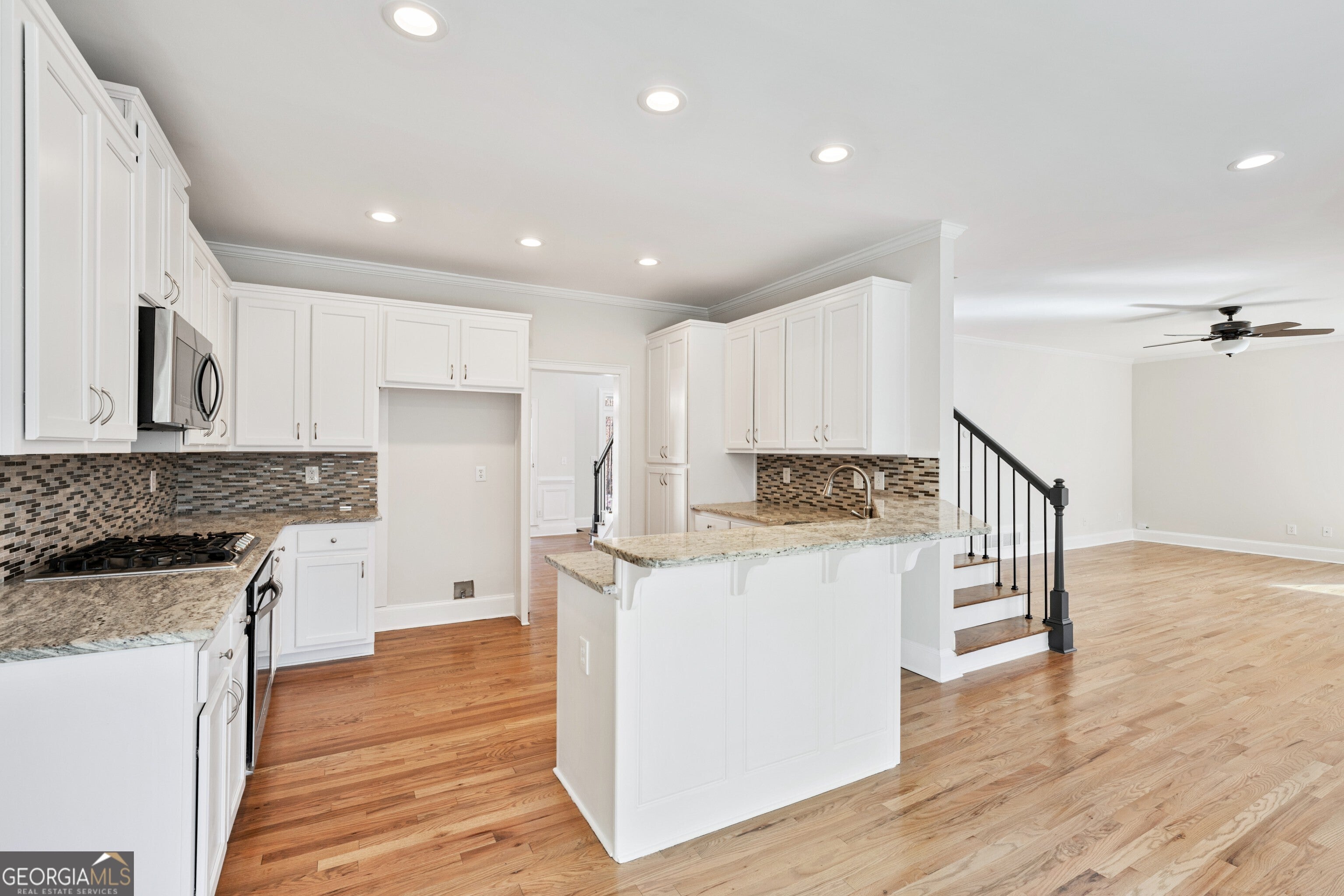 Flowery Branch, Georgia, 30542, United States, ,4 BathroomsBathrooms,Residential,Active,1773157