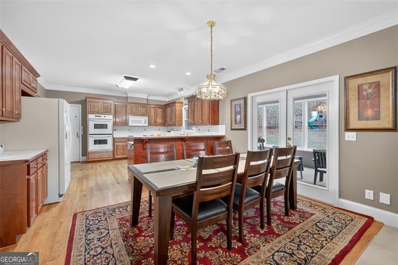 Suwanee, Georgia, 30024, United States, 7 Bedrooms Bedrooms, ,6 BathroomsBathrooms,Residential,Active,1990679