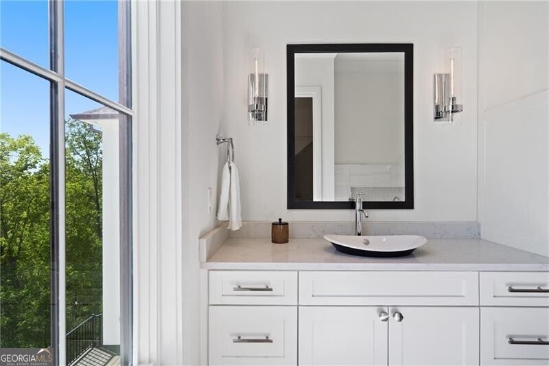 Johns Creek, Georgia, 30022, United States, ,6 BathroomsBathrooms,Residential,Active,1799393