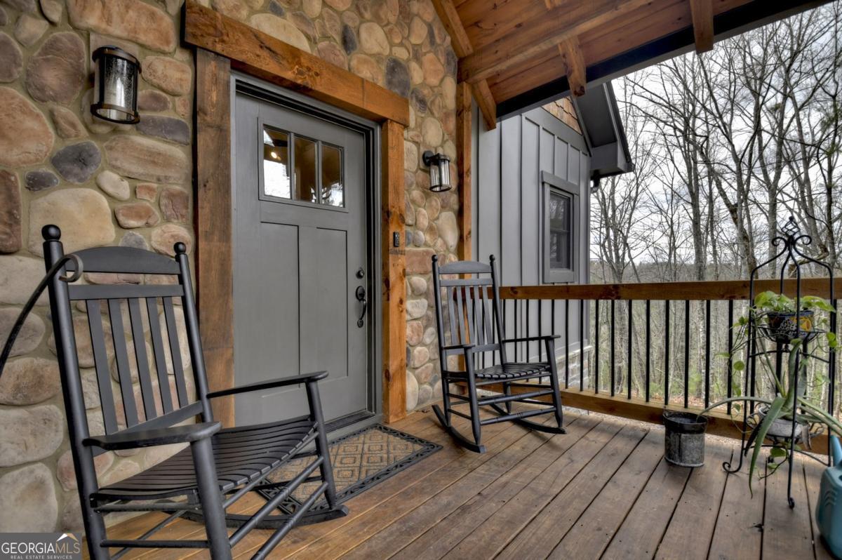 Ellijay, Georgia, 30540, United States, 5 Bedrooms Bedrooms, ,4 BathroomsBathrooms,Residential,Active,1954017