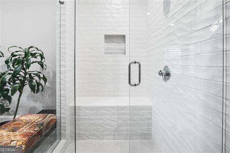 Atlanta, Georgia, 30319, United States, 3 Bedrooms Bedrooms, ,5 BathroomsBathrooms,Residential,Active,1996298