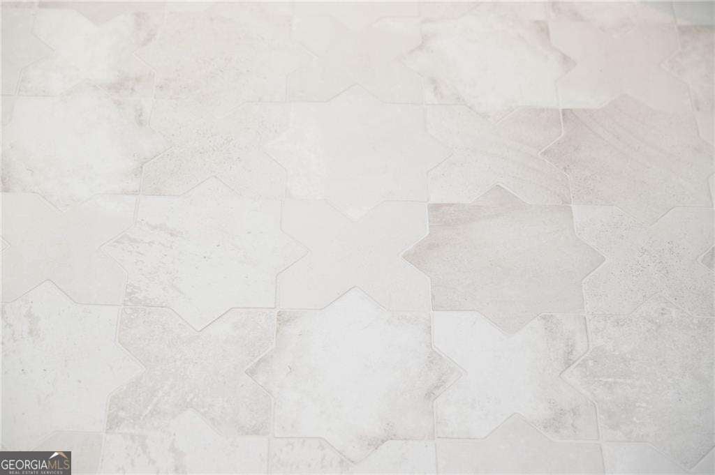 Atlanta, Georgia, 30305, United States, 6 Bedrooms Bedrooms, ,5 BathroomsBathrooms,Residential,Active,1702025