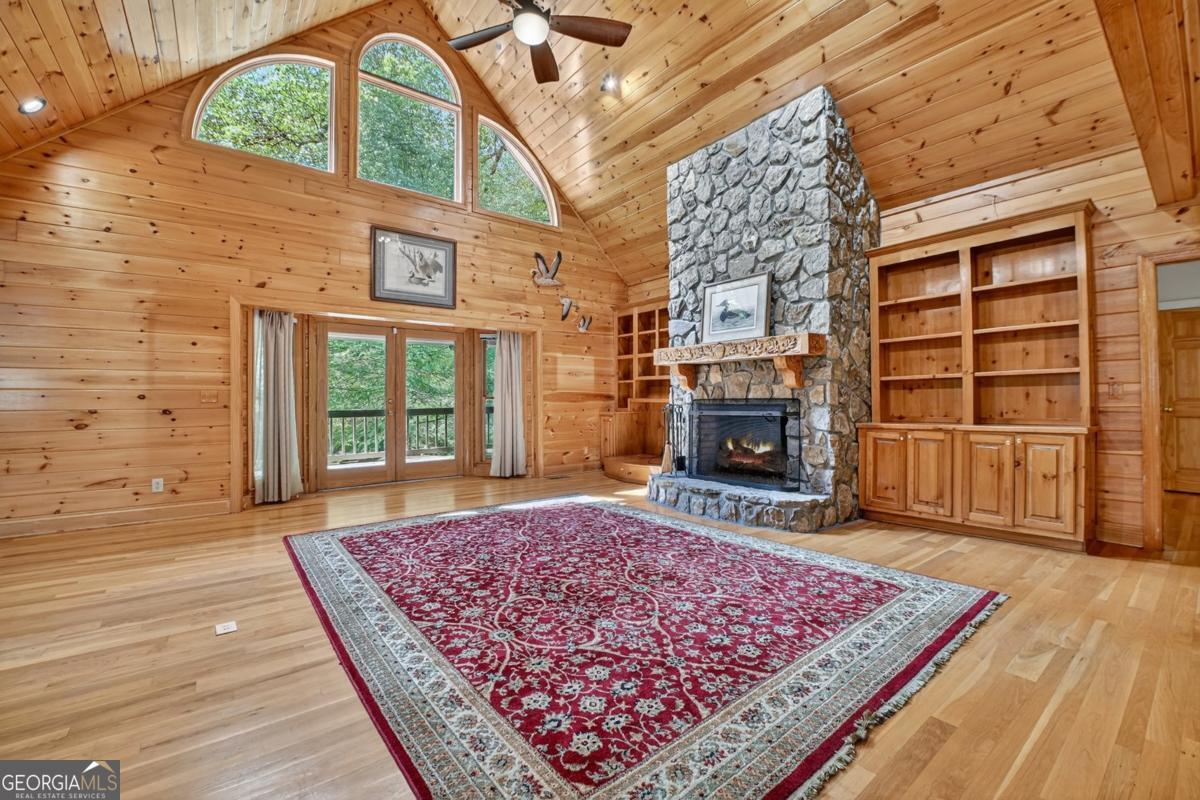Ellijay, Georgia, 30536, United States, 3 Bedrooms Bedrooms, ,5 BathroomsBathrooms,Residential,Active,1929666
