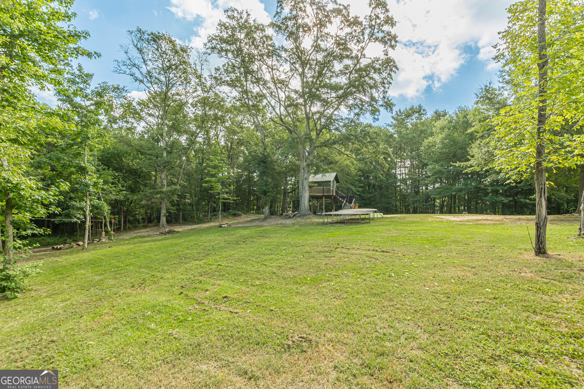 Douglasville, Georgia, 30134, United States, 4 Bedrooms Bedrooms, ,3 BathroomsBathrooms,Residential,Active,1888992