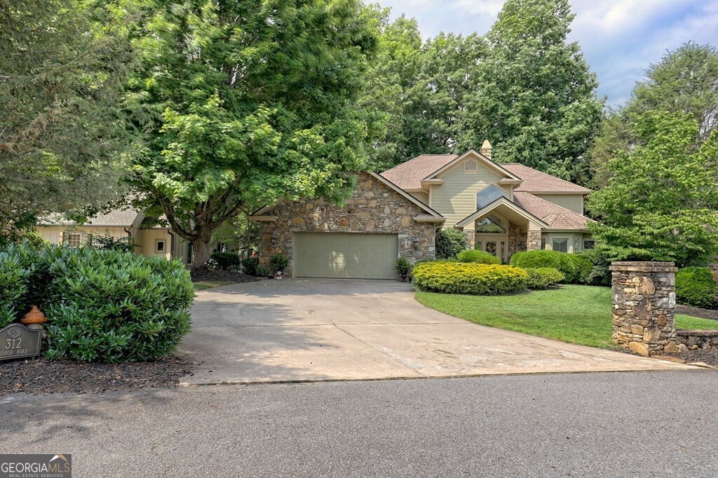 Hiawassee, Georgia, 30546, United States, 4 Bedrooms Bedrooms, ,4 BathroomsBathrooms,Residential,Active,1718878