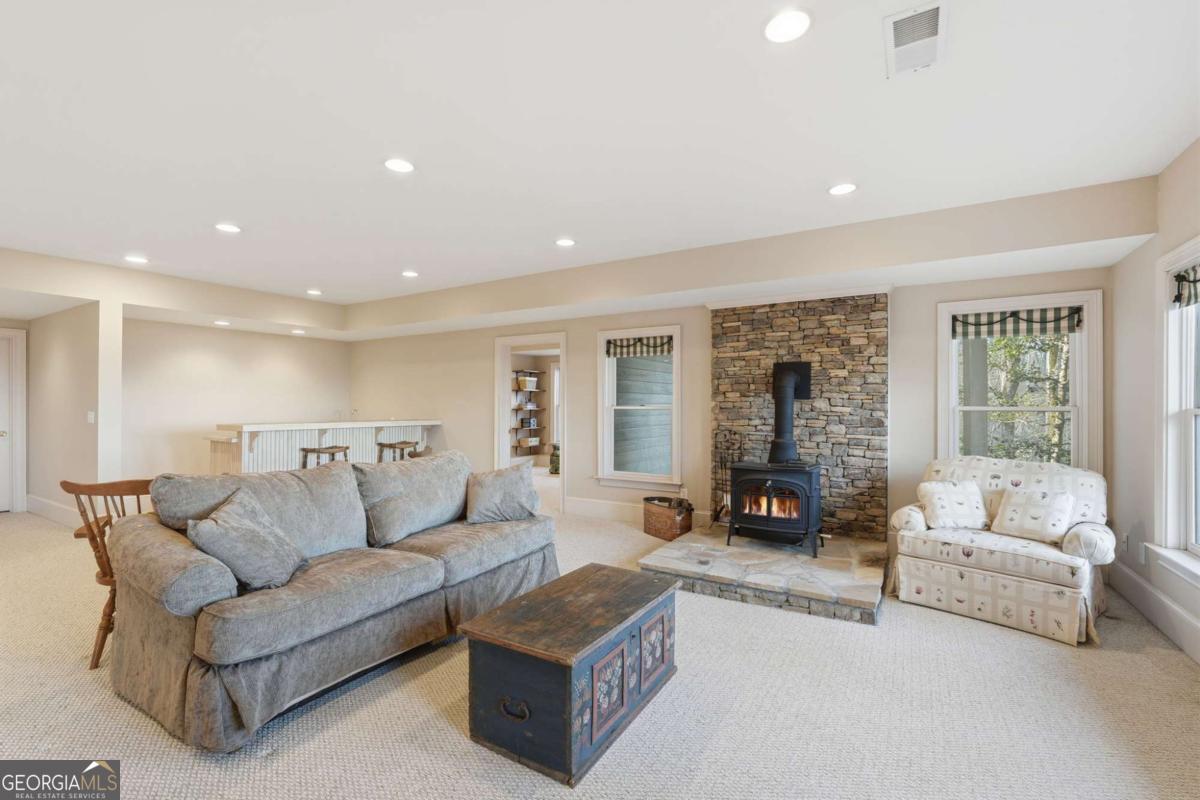 Big Canoe, Georgia, 30143, United States, 4 Bedrooms Bedrooms, ,5 BathroomsBathrooms,Residential,Active,2010164