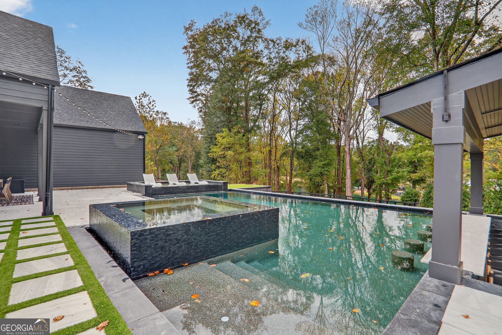 Canton, Georgia, 30115, United States, 4 Bedrooms Bedrooms, ,5 BathroomsBathrooms,Residential,Active,1968390