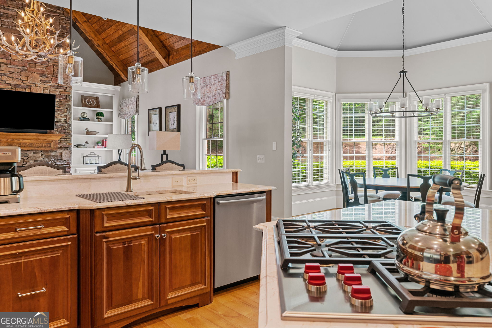 Canton, Georgia, 30115, United States, 6 Bedrooms Bedrooms, ,7 BathroomsBathrooms,Residential,Active,1831817