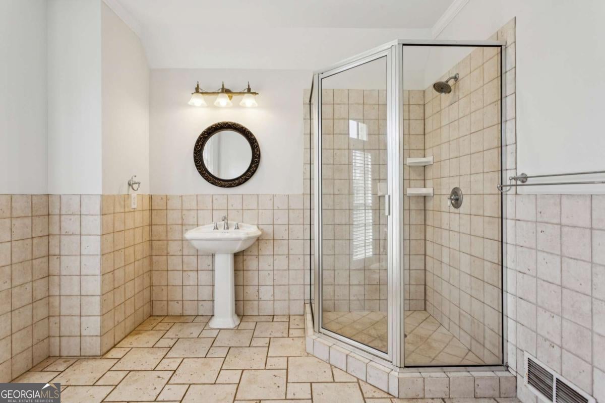 Taylorsville, Georgia, 30178, United States, 5 Bedrooms Bedrooms, ,6 BathroomsBathrooms,Residential,Active,1952987