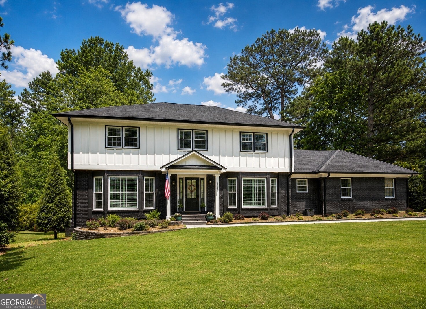 Marietta, Georgia, 30068, United States, 6 Bedrooms Bedrooms, ,5 BathroomsBathrooms,Residential,Active,2044581
