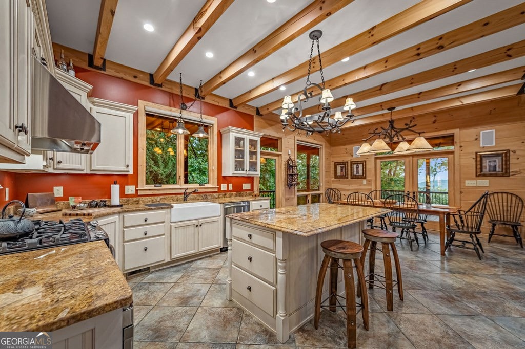 Morganton, Georgia, 30560, United States, 4 Bedrooms Bedrooms, ,5 BathroomsBathrooms,Residential,Active,1953363