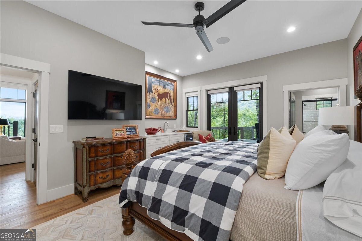 Ellijay, Georgia, 30540, United States, 5 Bedrooms Bedrooms, ,7 BathroomsBathrooms,Residential,Active,2017437