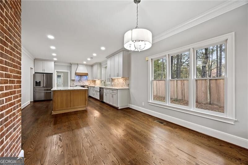 Johns Creek, Georgia, 30097, United States, 6 Bedrooms Bedrooms, ,6 BathroomsBathrooms,Residential,Active,1985586