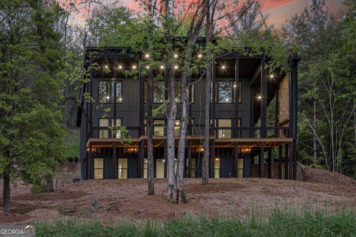 Epworth, Georgia, 30541, United States, 4 Bedrooms Bedrooms, ,4 BathroomsBathrooms,Residential,Active,1799355