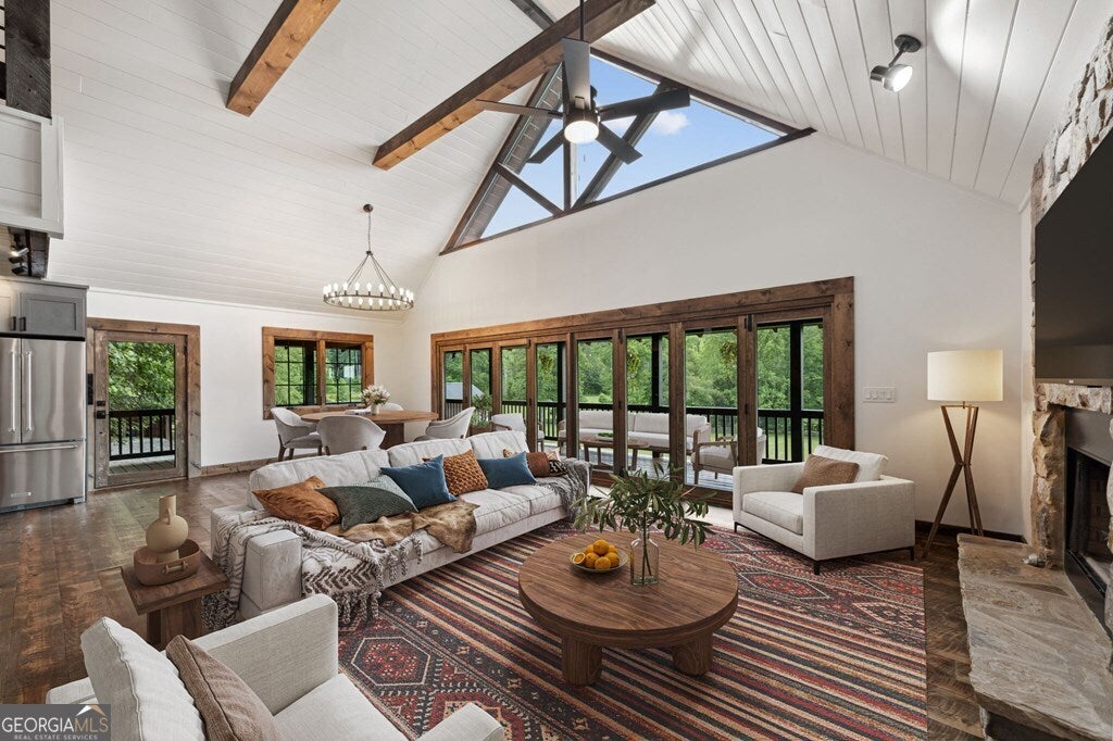 Blue Ridge, Georgia, 30513, United States, 3 Bedrooms Bedrooms, ,4 BathroomsBathrooms,Residential,Active,2008014