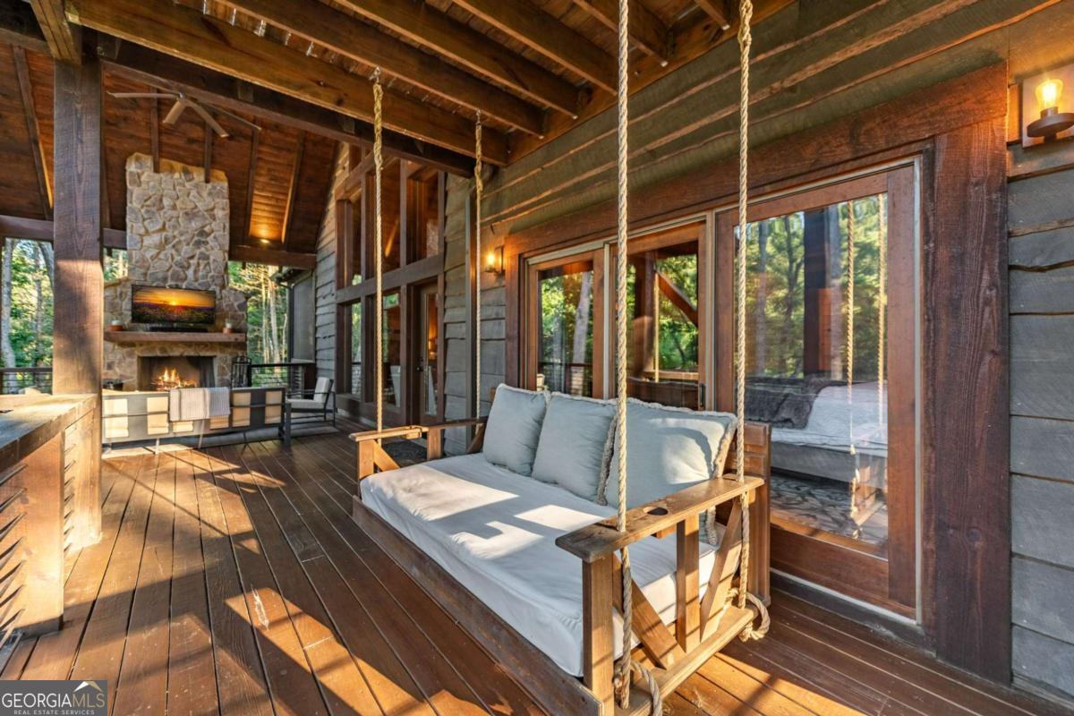 Blue Ridge, Georgia, 30513, United States, 3 Bedrooms Bedrooms, ,5 BathroomsBathrooms,Residential,Active,1973533