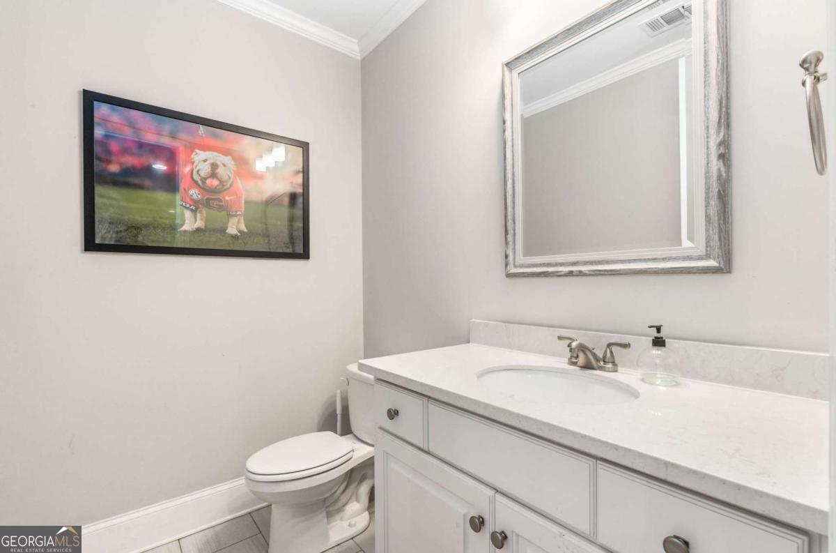 Flowery Branch, Georgia, 30542, United States, 5 Bedrooms Bedrooms, ,7 BathroomsBathrooms,Residential,Active,1941126
