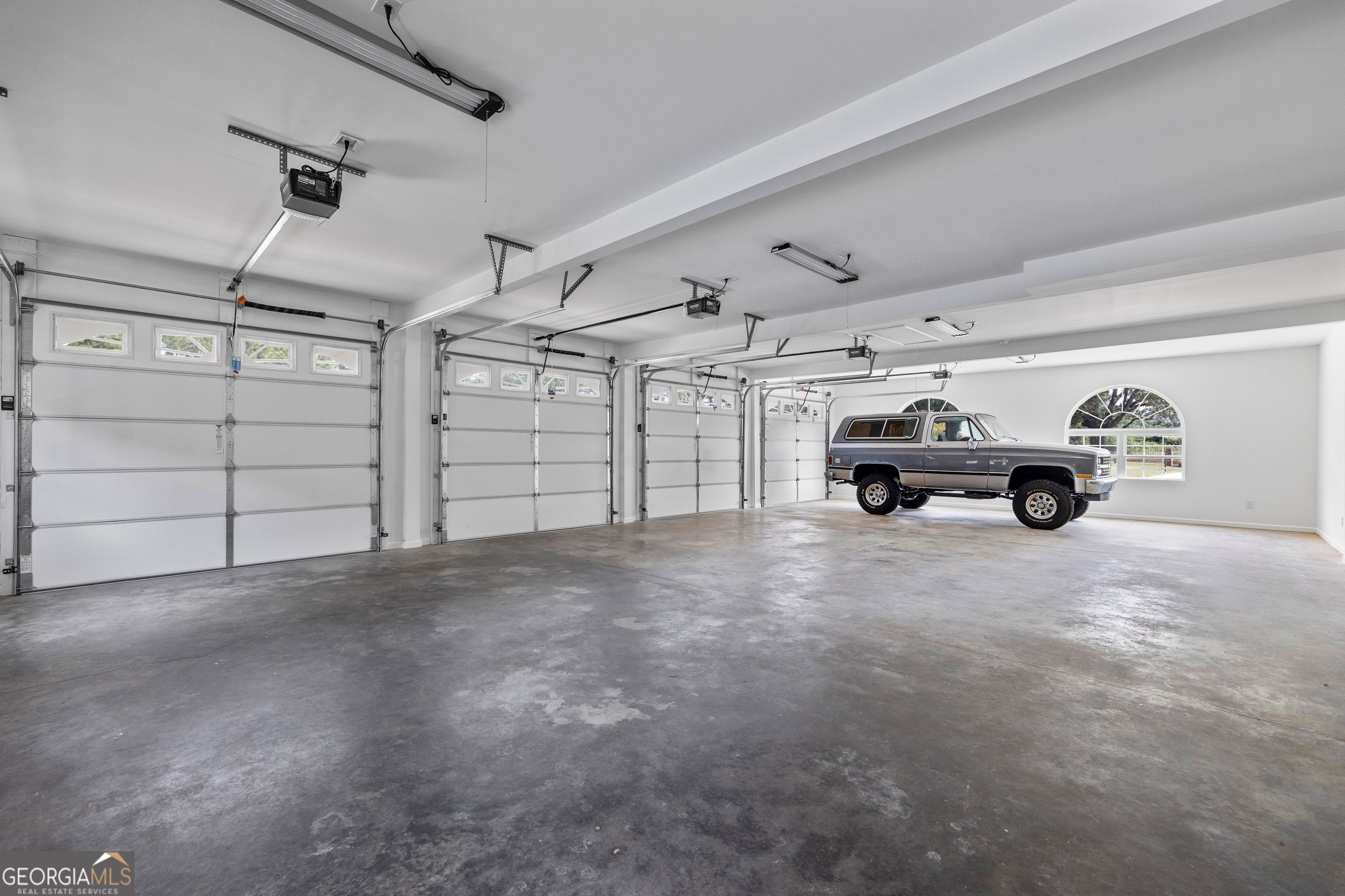 Martin, Georgia, 30557, United States, 6 Bedrooms Bedrooms, ,5 BathroomsBathrooms,Residential,Active,1964253