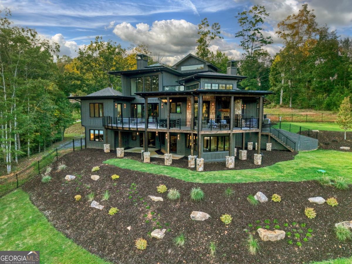 Blue Ridge, Georgia, 30513, United States, 5 Bedrooms Bedrooms, ,5 BathroomsBathrooms,Residential,Active,2003557