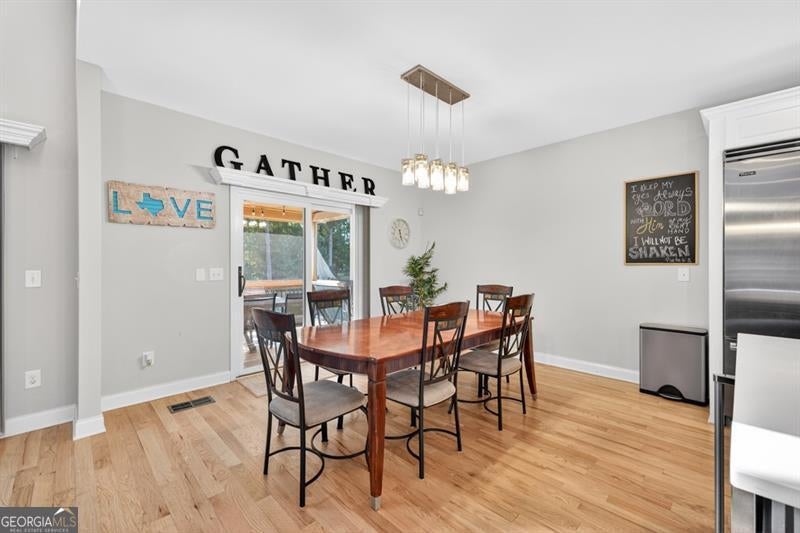 Flowery Branch, Georgia, 30542, United States, 6 Bedrooms Bedrooms, ,6 BathroomsBathrooms,Residential,Active,1898019