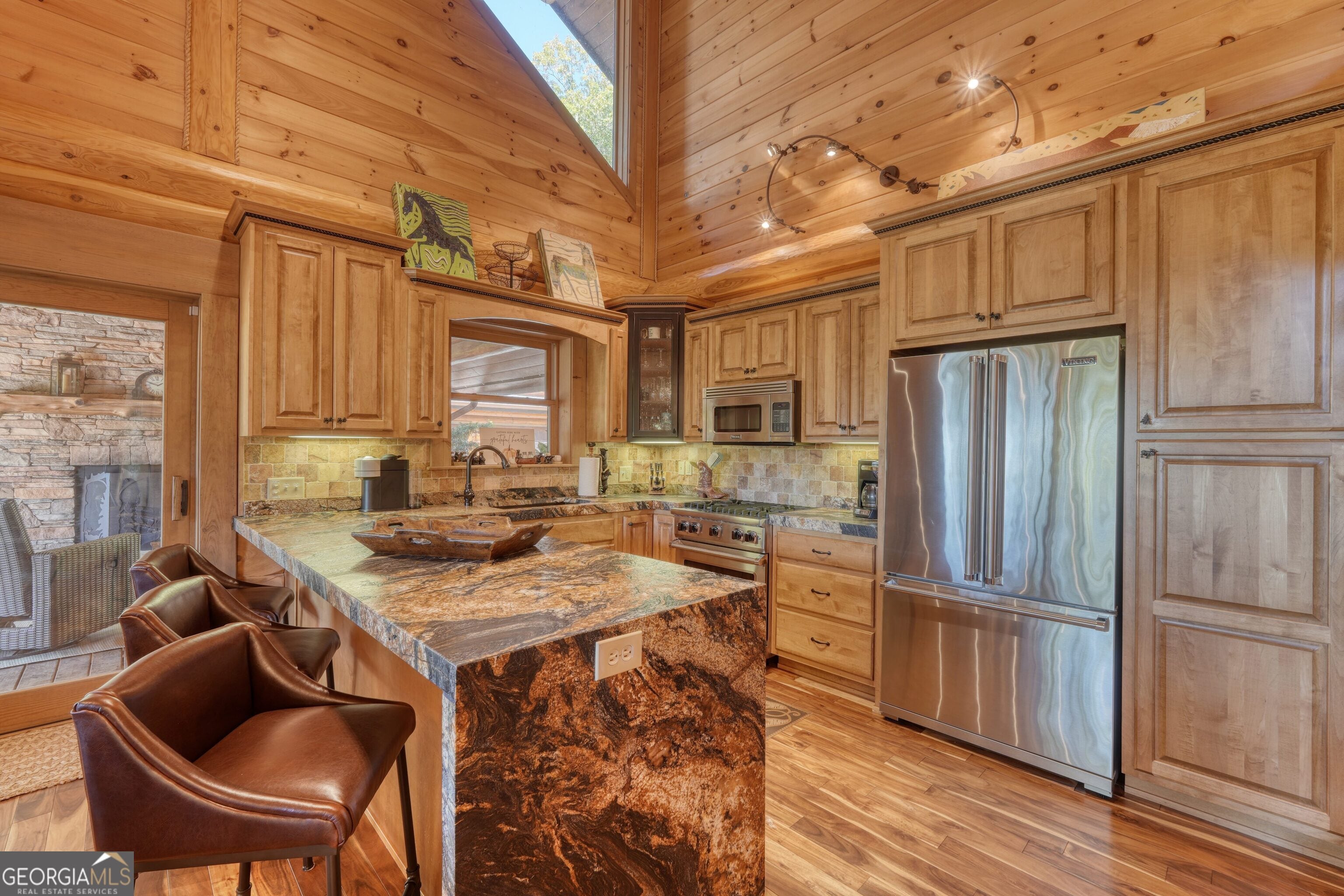 Blue Ridge, Georgia, 30513, United States, 4 Bedrooms Bedrooms, ,5 BathroomsBathrooms,Residential,Active,1969833