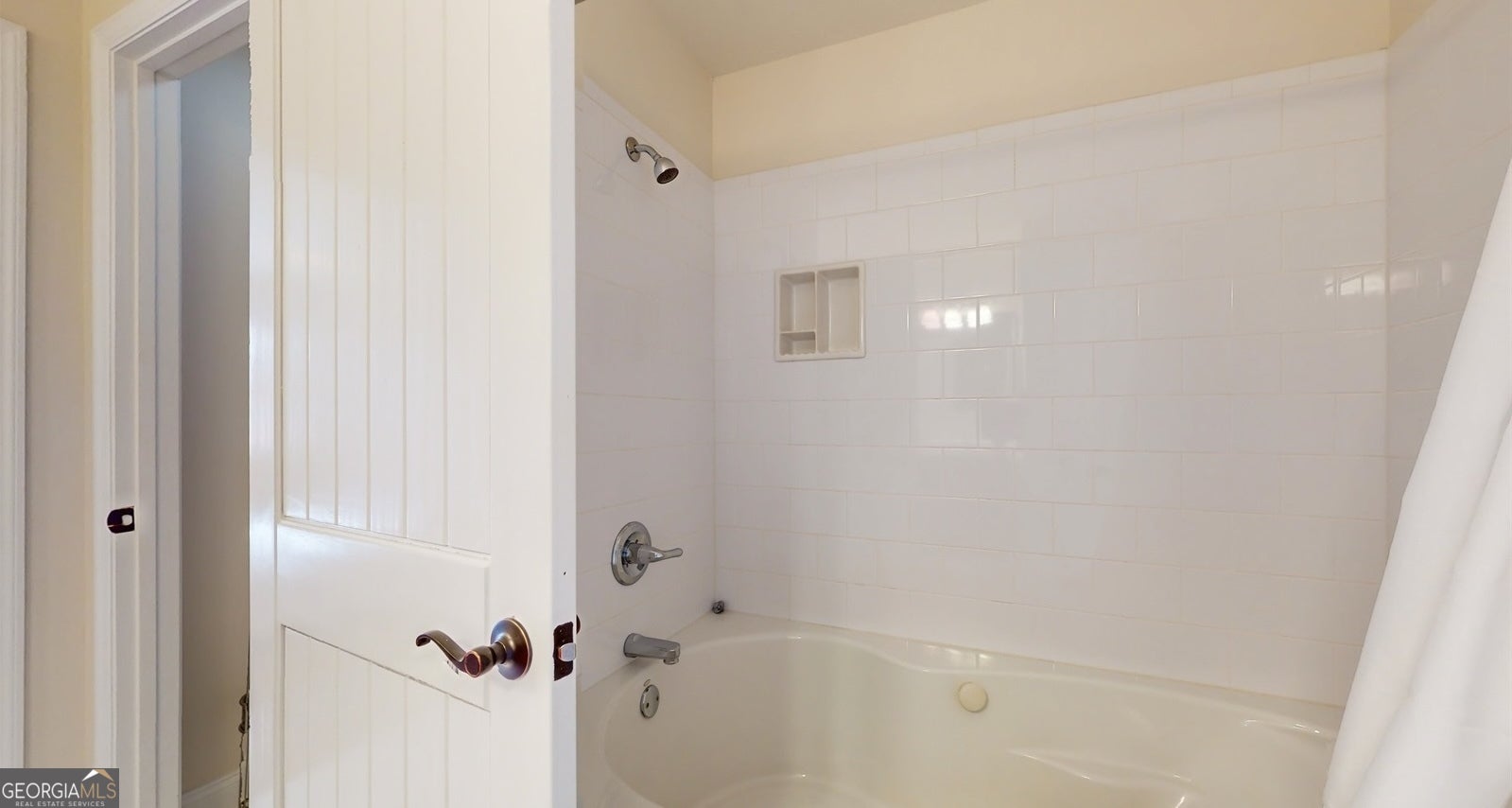 Hiawassee, Georgia, 30546, United States, 8 Bedrooms Bedrooms, ,6 BathroomsBathrooms,Residential,Active,1821963