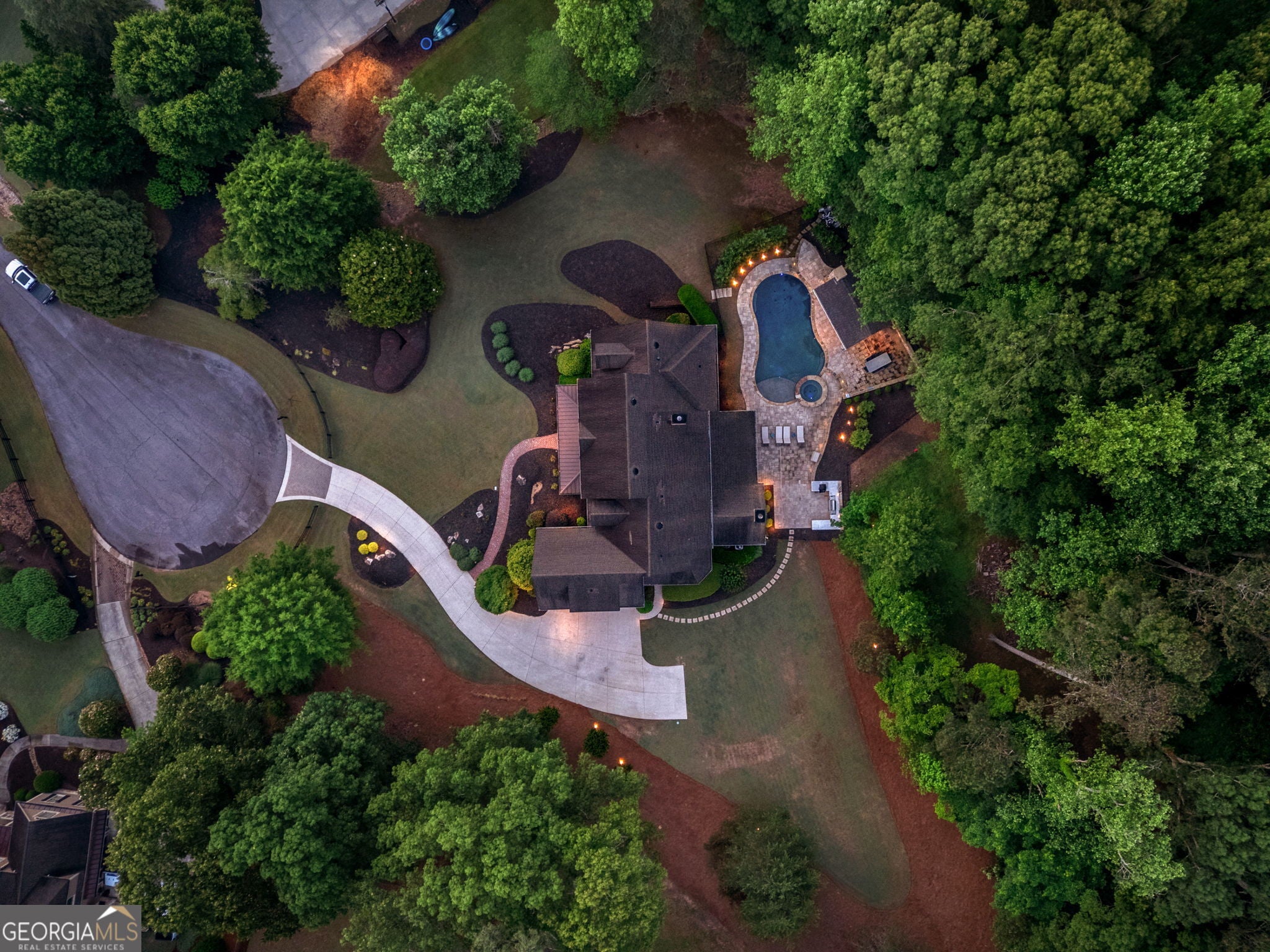Canton, Georgia, 30115, United States, 6 Bedrooms Bedrooms, ,7 BathroomsBathrooms,Residential,Active,1831817
