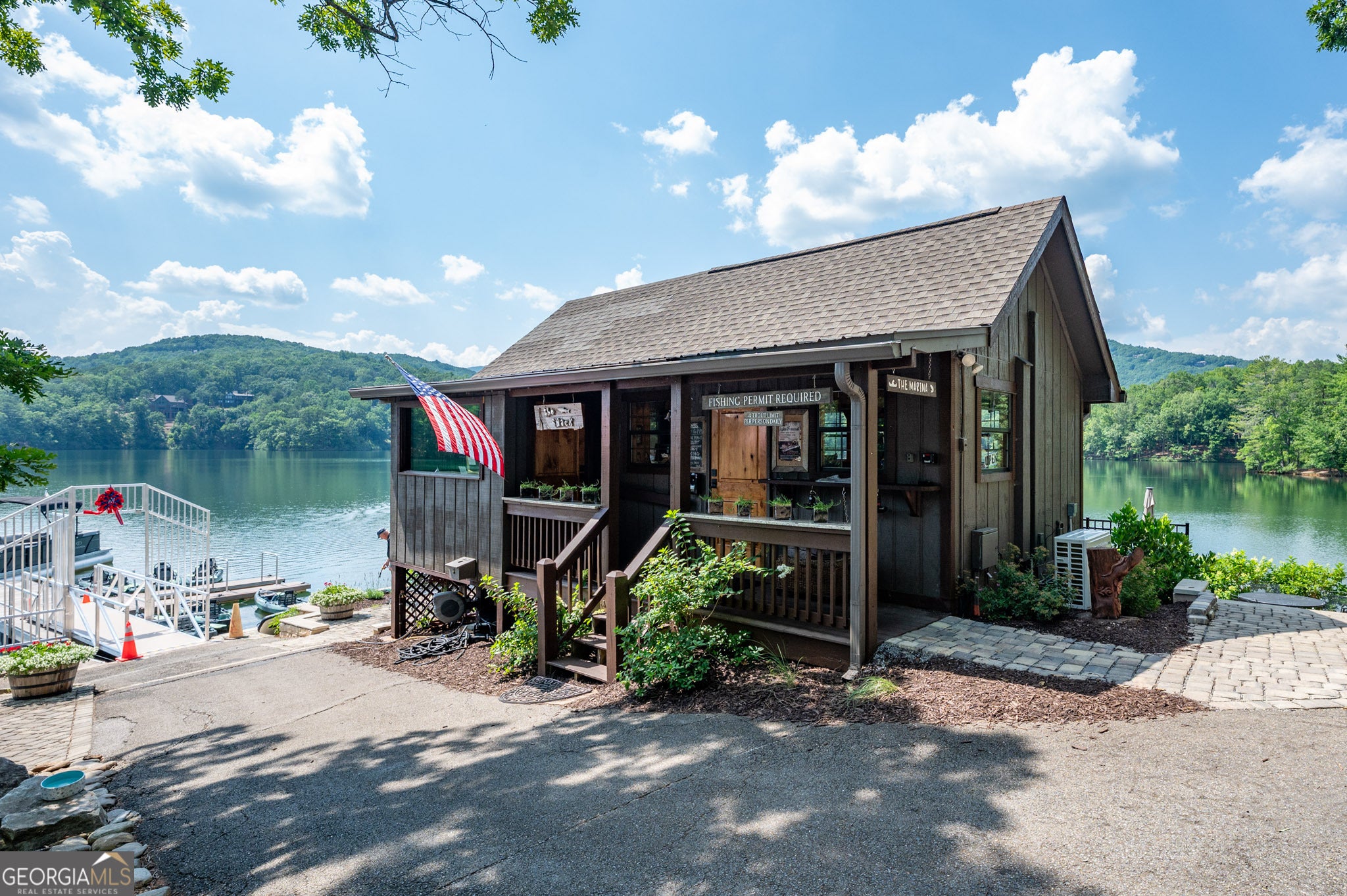 Big Canoe, Georgia, 30143, United States, 5 Bedrooms Bedrooms, ,5 BathroomsBathrooms,Residential,Active,2041781