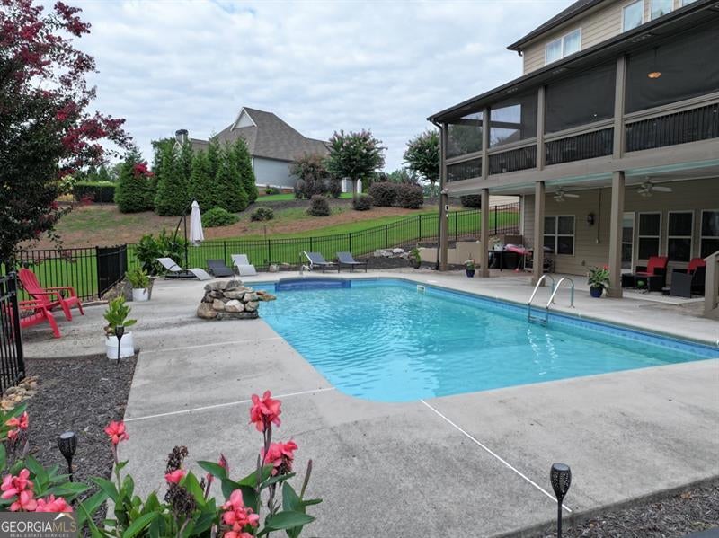 Flowery Branch, Georgia, 30542, United States, 6 Bedrooms Bedrooms, ,6 BathroomsBathrooms,Residential,Active,1898019