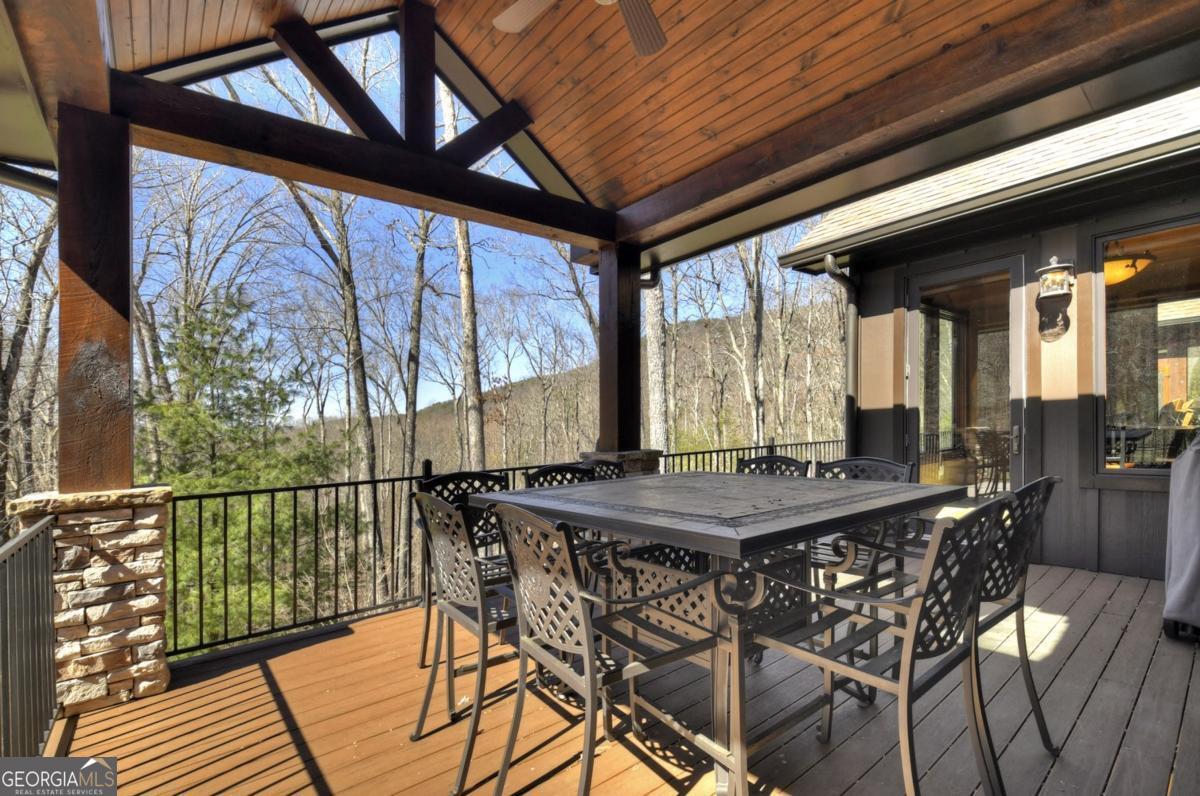 Ellijay, Georgia, 30536, United States, 5 Bedrooms Bedrooms, ,6 BathroomsBathrooms,Residential,Active,1953697