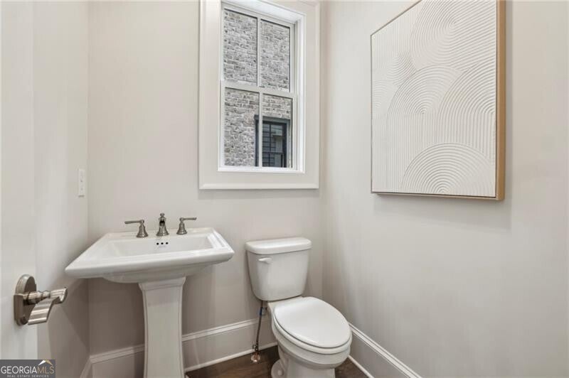 Alpharetta, Georgia, 30009, United States, 3 Bedrooms Bedrooms, ,4 BathroomsBathrooms,Residential,Active,1946539