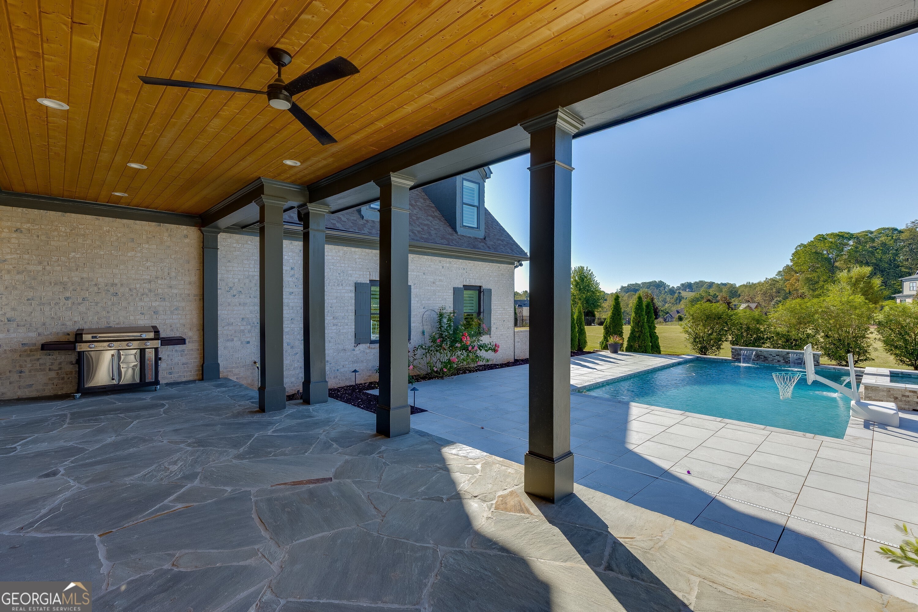 Flowery Branch, Georgia, 30542, United States, 4 Bedrooms Bedrooms, ,6 BathroomsBathrooms,Residential,Active,1999906