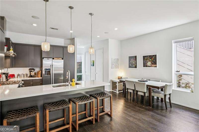 Atlanta, Georgia, 30309, United States, 3 Bedrooms Bedrooms, ,4 BathroomsBathrooms,Residential,Active,1987236