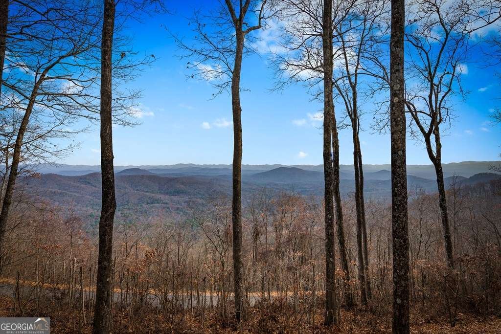 Murphy, North Carolina, 28906, United States, 5 Bedrooms Bedrooms, ,6 BathroomsBathrooms,Residential,Active,2001080