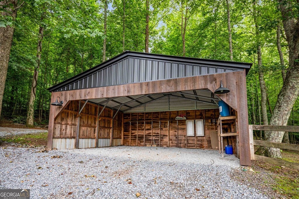 Blue Ridge, Georgia, 30513, United States, 3 Bedrooms Bedrooms, ,4 BathroomsBathrooms,Residential,Active,2008014