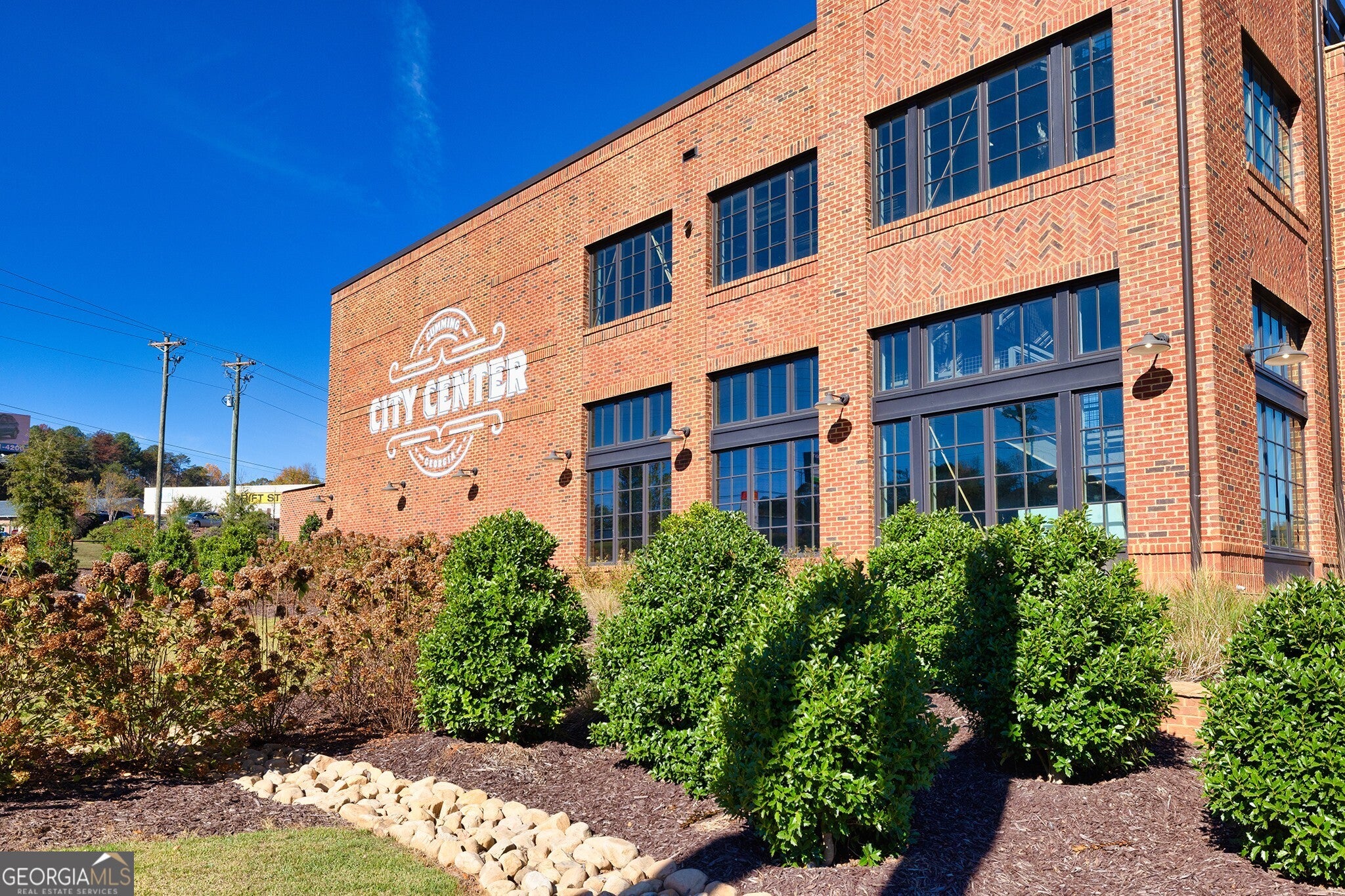 Cumming, Georgia, 30041, United States, 4 Bedrooms Bedrooms, ,5 BathroomsBathrooms,Residential,Active,1967121