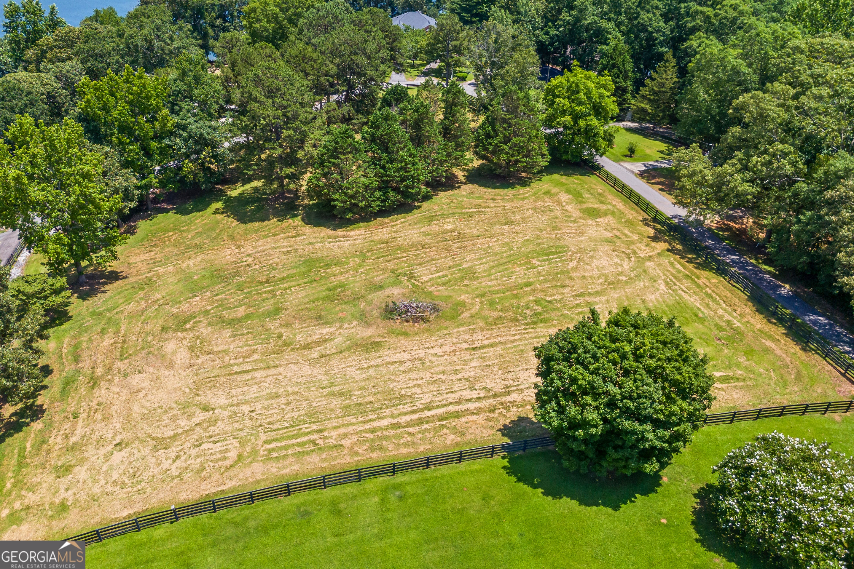 Lavonia, Georgia, 30553, United States, 5 Bedrooms Bedrooms, ,5 BathroomsBathrooms,Residential,Active,1862896