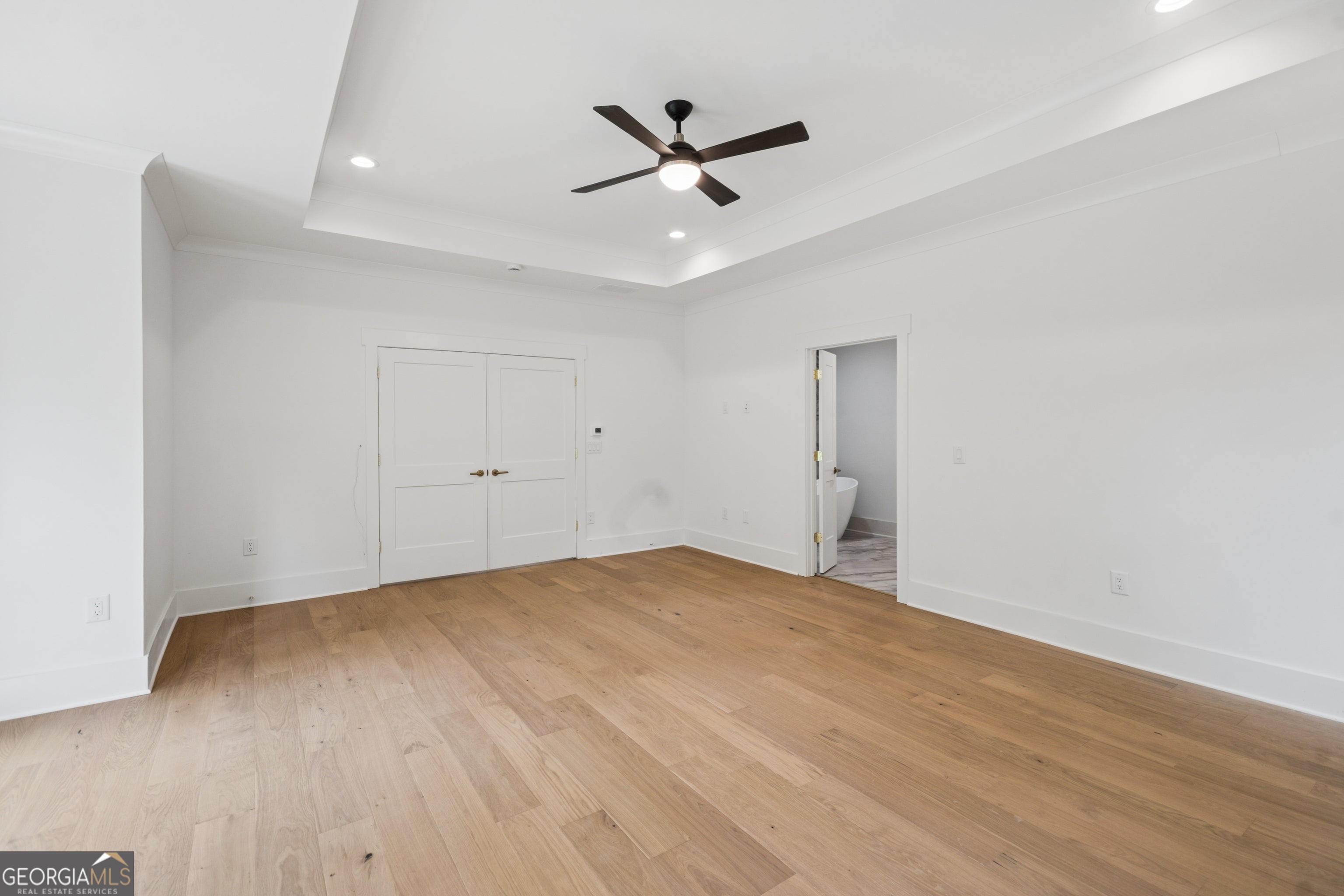 Alpharetta, Georgia, 30022, United States, 5 Bedrooms Bedrooms, ,4 BathroomsBathrooms,Residential,Active,2044146