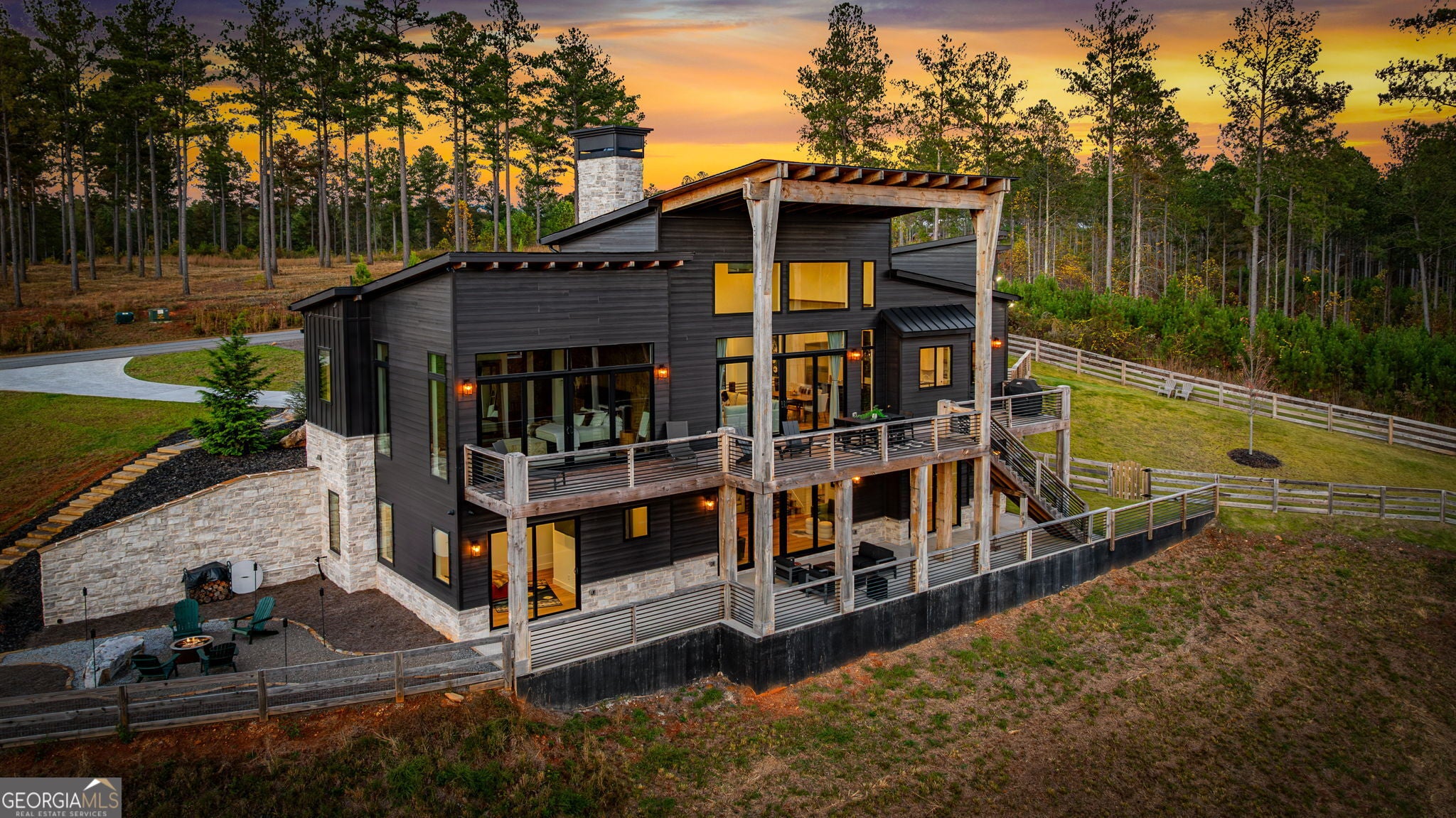 Ellijay, Georgia, 30540, United States, 4 Bedrooms Bedrooms, ,3 BathroomsBathrooms,Residential,Active,1986866