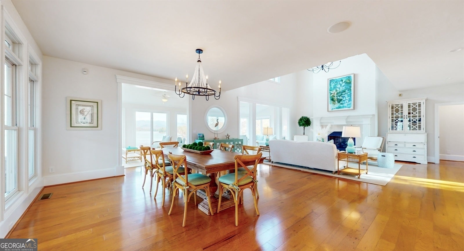 Hiawassee, Georgia, 30546, United States, 8 Bedrooms Bedrooms, ,6 BathroomsBathrooms,Residential,Active,1821963