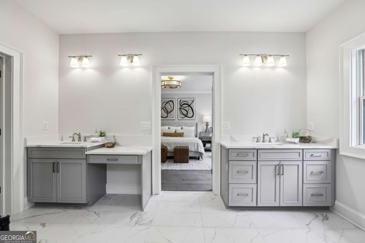 Alpharetta, Georgia, 30009, United States, 3 Bedrooms Bedrooms, ,4 BathroomsBathrooms,Residential,Active,1849535