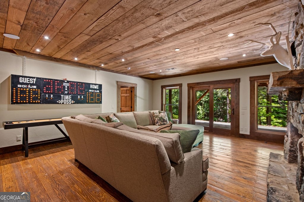 Cherry Log, Georgia, 30522, United States, 5 Bedrooms Bedrooms, ,5 BathroomsBathrooms,Residential,Active,2045694