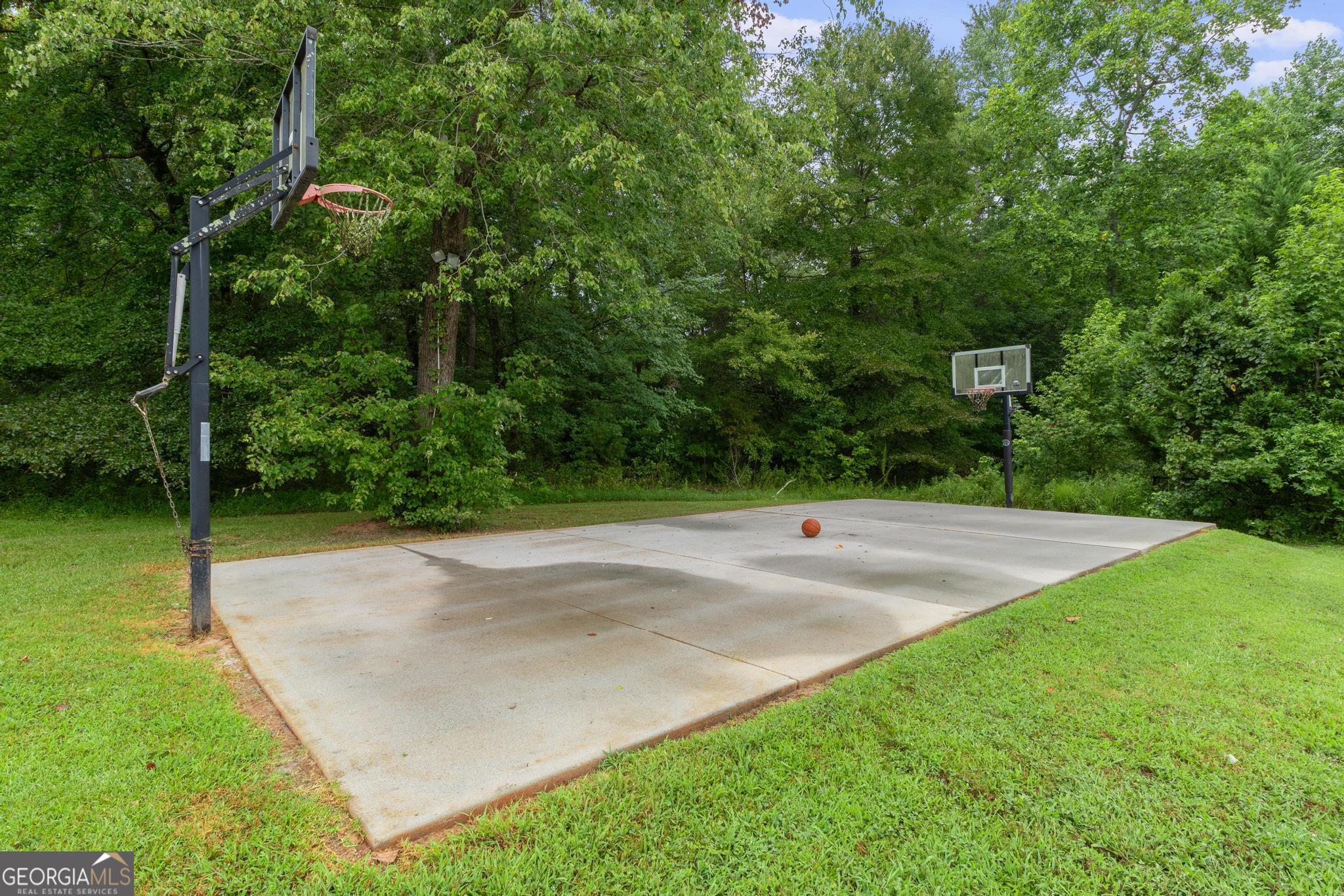 Mcdonough, Georgia, 30253, United States, 8 Bedrooms Bedrooms, ,7 BathroomsBathrooms,Residential,Active,1899862